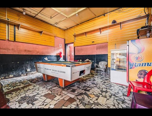 BUSINESS FOR SALE IN BELLEVUE